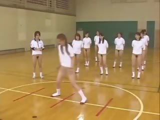 日本語 青少年 traning 袒胸 在 該 健身房