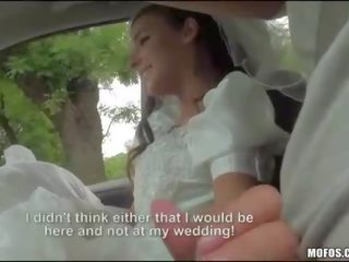 Amirah adara en bridal gown publique sexe