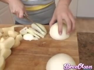 Hot blonde Bree Olsen knows how to cook