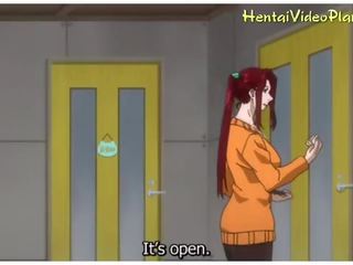 Anime gaja esquerda em um puddle de ejaculações