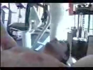 Aimee টিলার স্পর্শকাতর ইউরোপীয় মেয়ে পর্ণ তারকা তরুণী জিম কাজ শেষ করা খোপার চুল